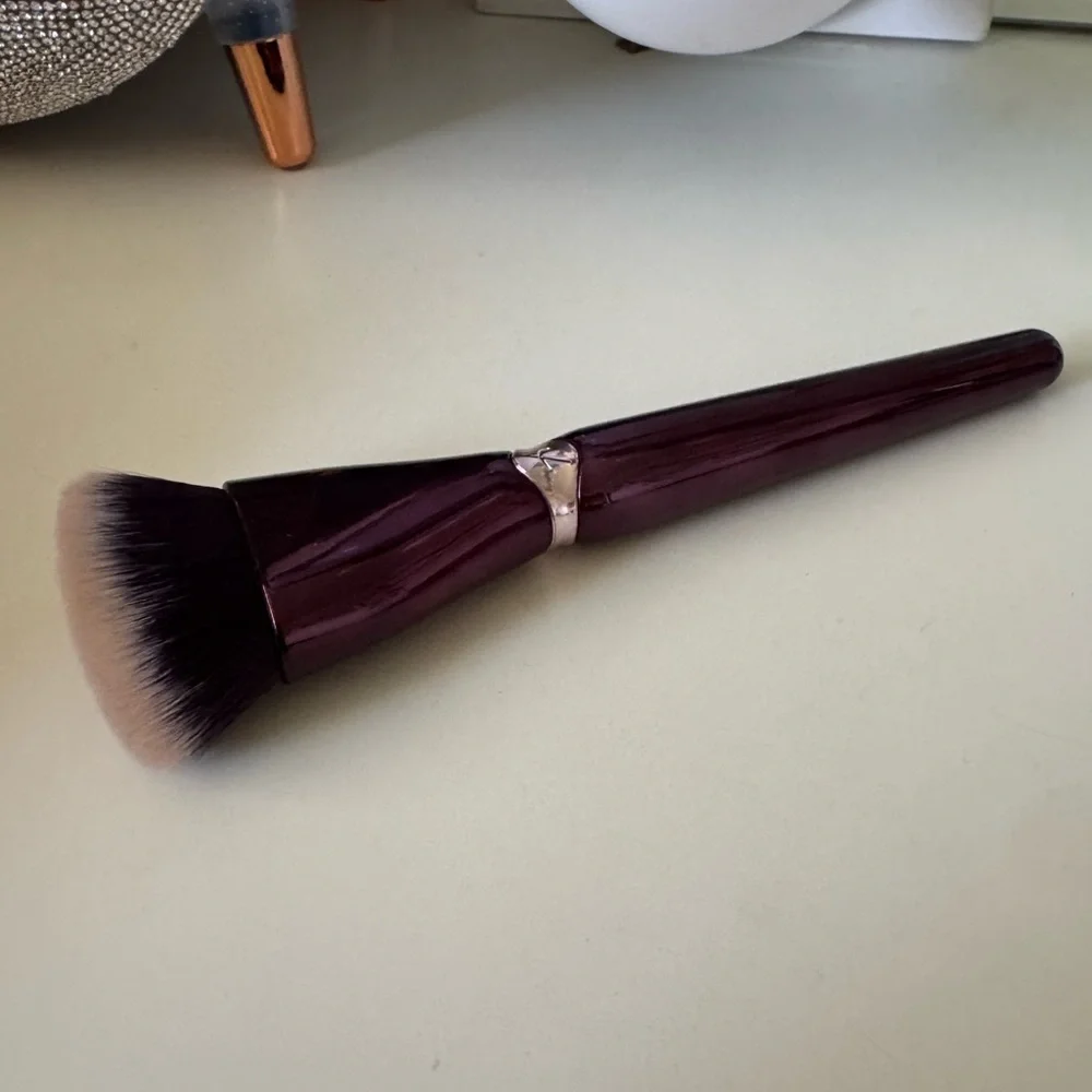 Anisa Beauty Buffing Bronzer Brush Vegan & Cruelty Free